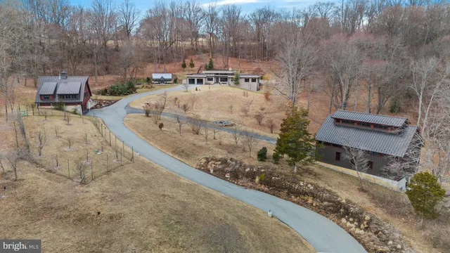 $10,000,000 | 3924 Thompsons Bridge Road, Wilmington, DE 19807