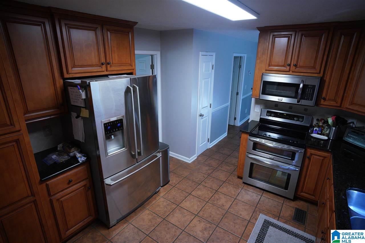 400 Country Manor Road Anniston, AL 36207 - Photo 13 of 34
