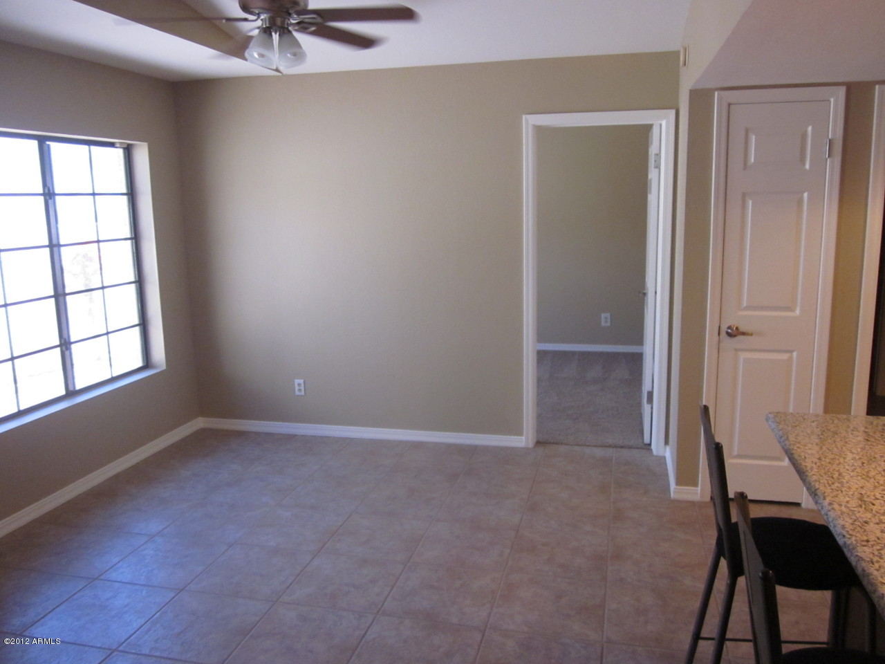 2059 East Brown Road, Unit 4 Mesa, AZ 85213 - Photo 9 of 10 Eating area