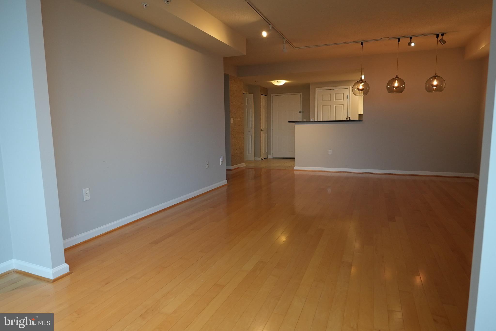 2726 Gallows Road, Unit 1212 Vienna, VA 22180 - Photo 1 of 47 Gallery Image 1