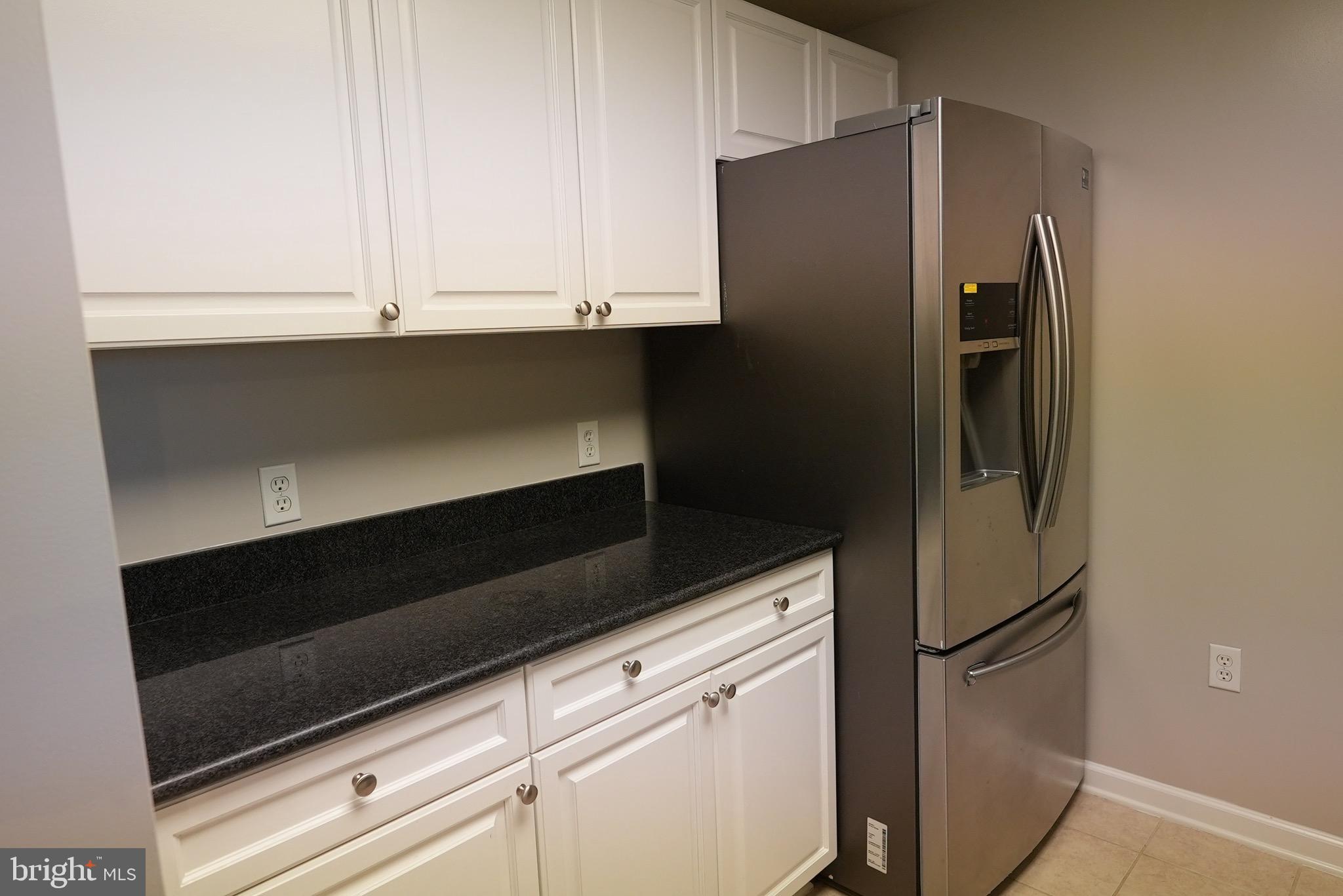 2726 Gallows Road, Unit 1212 Vienna, VA 22180 - Photo 11 of 47 Gallery Image 11