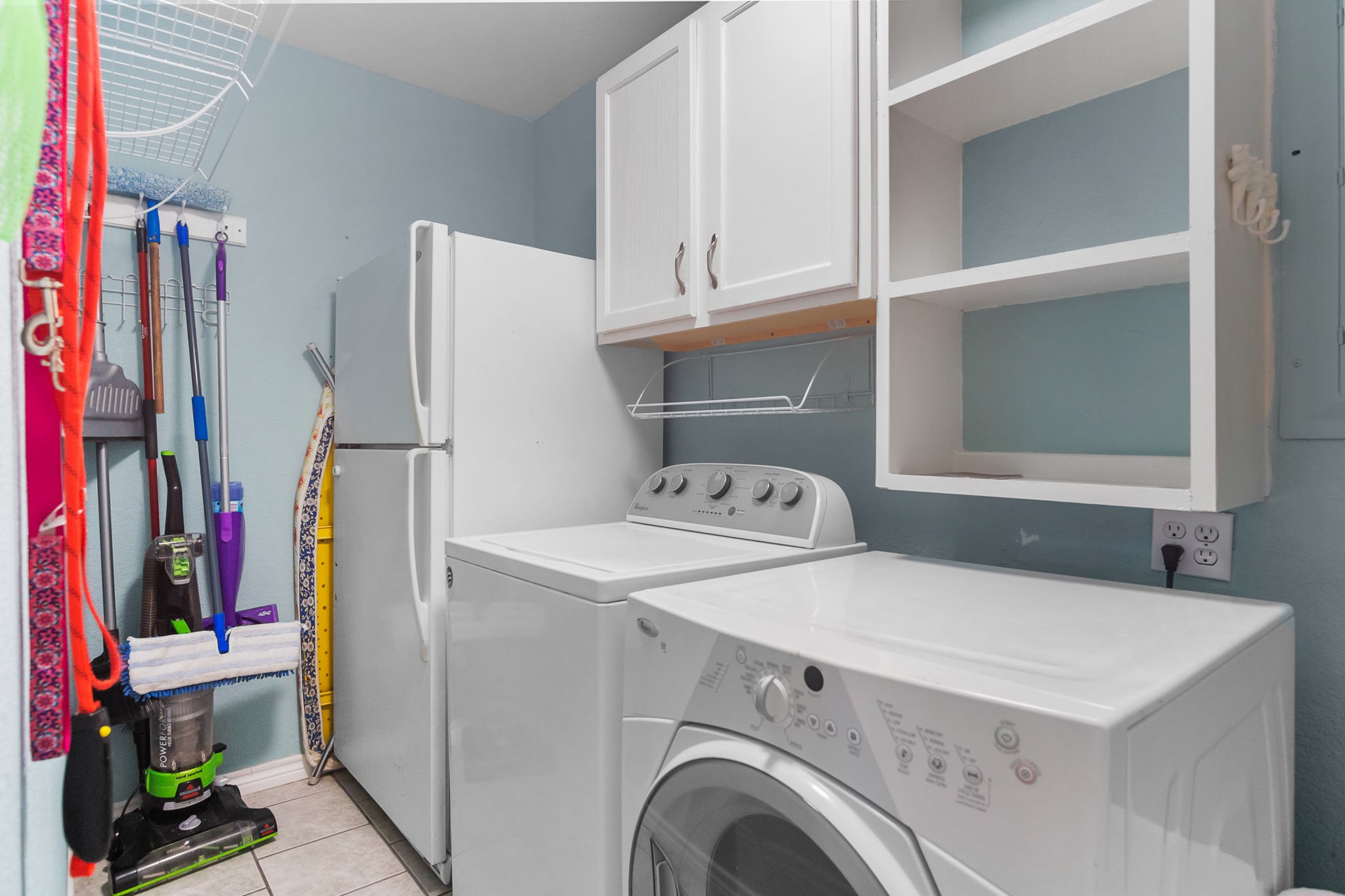 3297 Prides Way Crystal Beach, TX 77650 - Photo 34 of 42 a utility room with dryer and washer