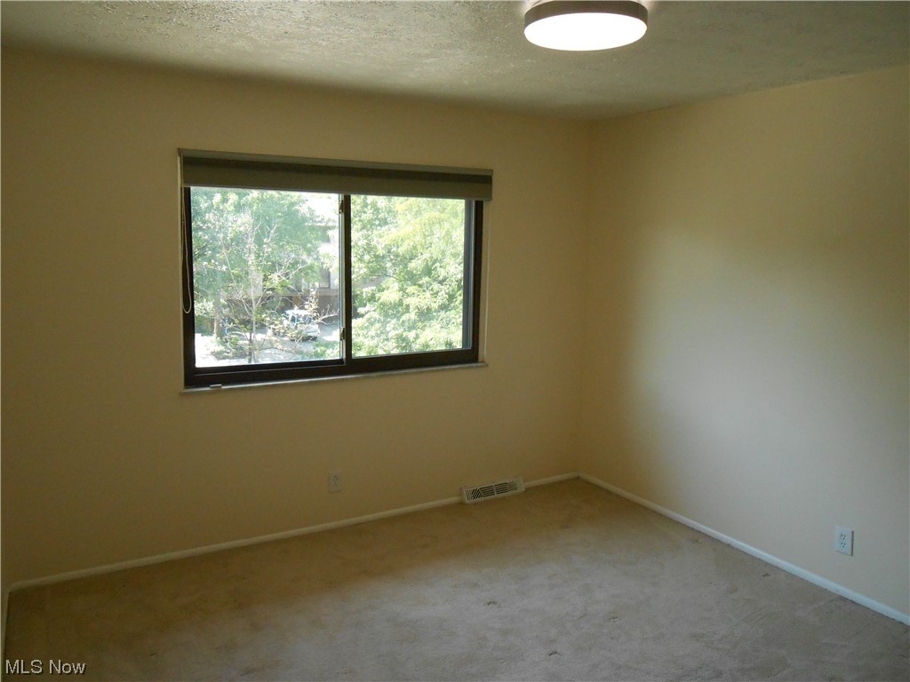 11531 Pearl Road, Unit B206 Strongsville, OH 44136 - Photo 14 of 25 Gallery Image 14