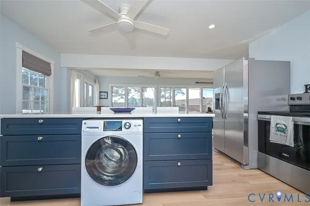 $699,000 | 402 Riverside Drive, Deltaville, VA 23043