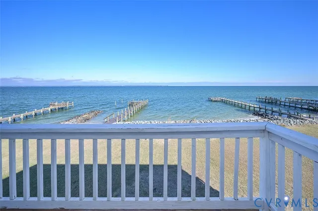 $699,000 | 402 Riverside Drive, Deltaville, VA 23043