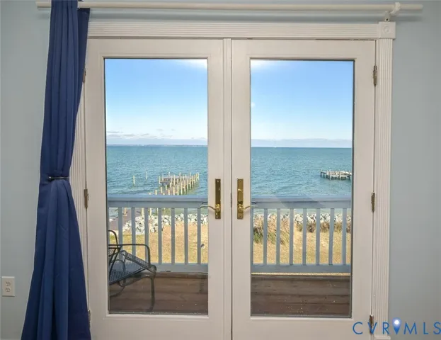 $699,000 | 402 Riverside Drive, Deltaville, VA 23043