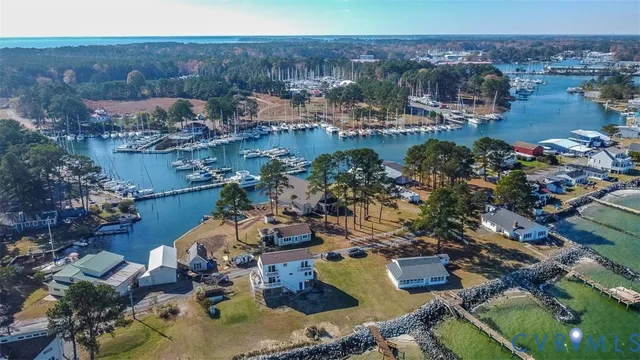 $699,000 | 402 Riverside Drive, Deltaville, VA 23043
