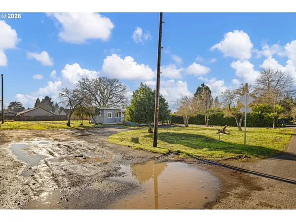 $145,000 | 450-2 450-2, Eugene, OR 97404