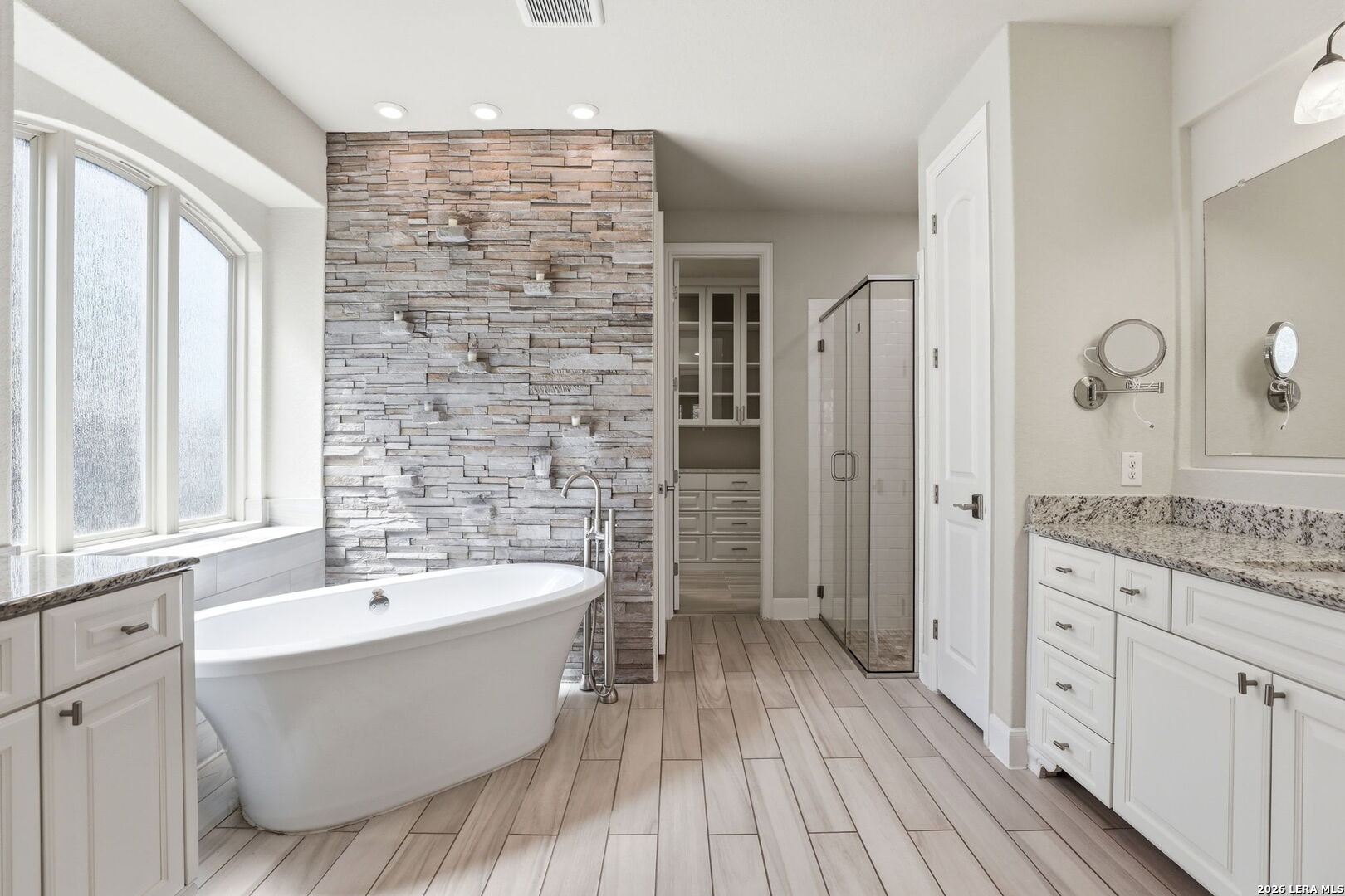 8914 Fowler Hill Fair Oaks Ranch, TX 78015 - Photo 17 of 36