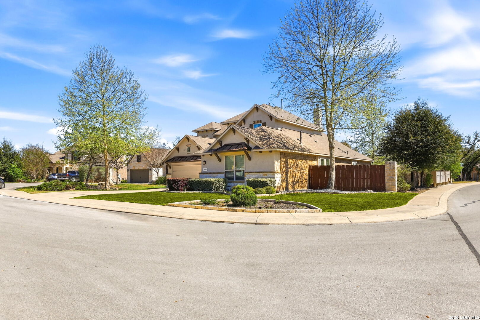 8914 Fowler Hill Fair Oaks Ranch, TX 78015 - Photo 3 of 36