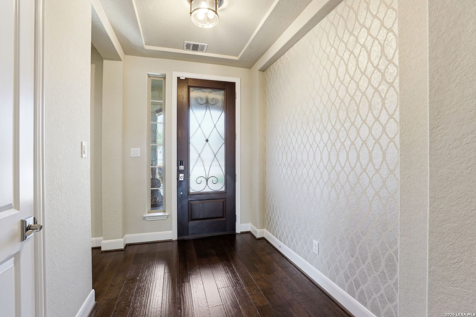 8914 Fowler Hill Fair Oaks Ranch, TX 78015 - Photo 4 of 36