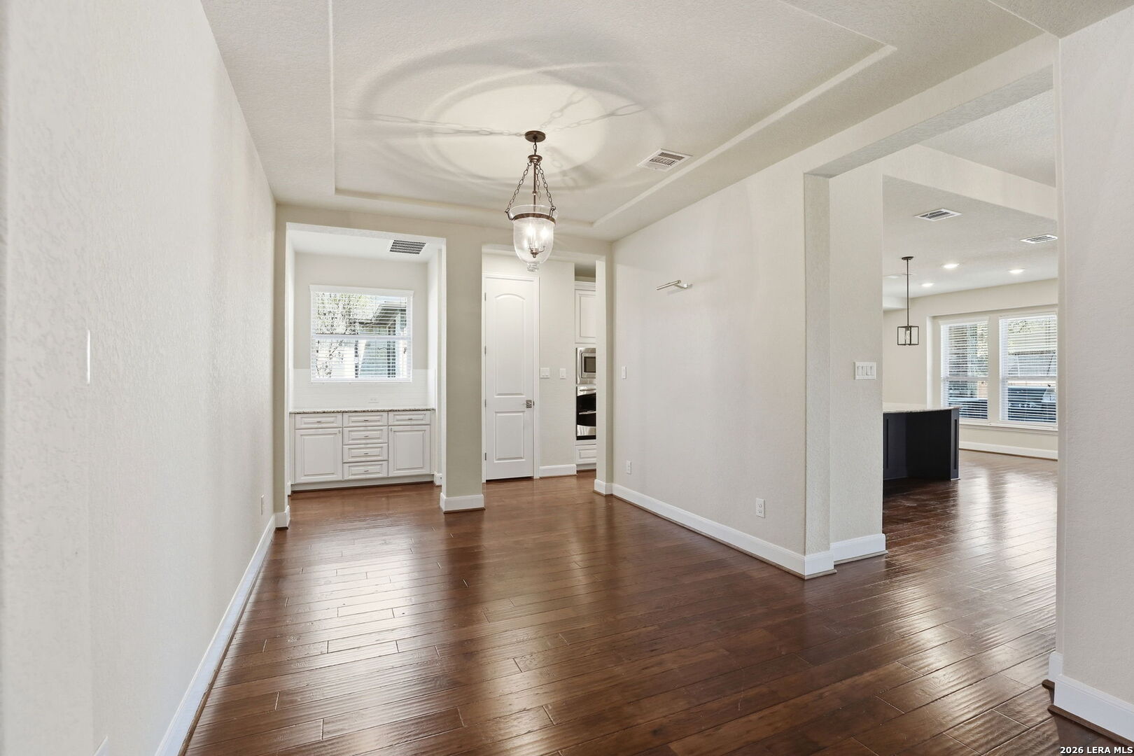 8914 Fowler Hill Fair Oaks Ranch, TX 78015 - Photo 5 of 36