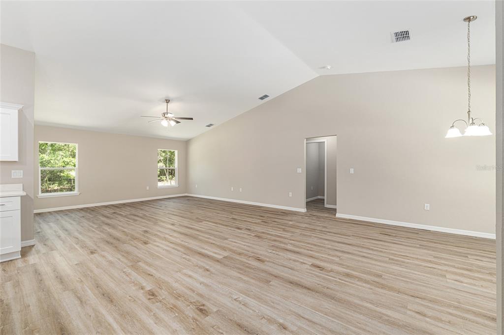 13550 Southwest 80th Street Dunnellon, FL 34432 - Photo 4 of 51