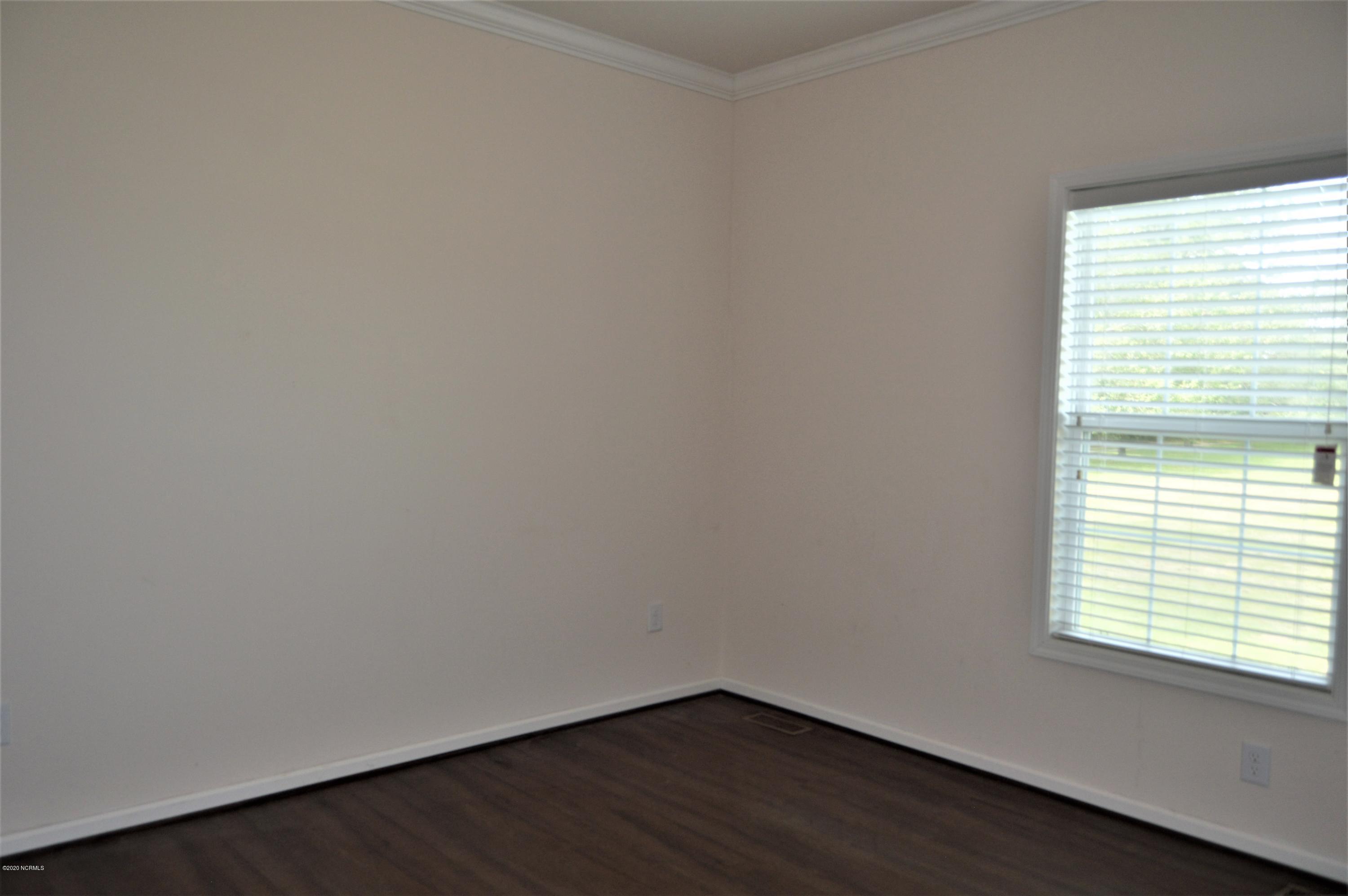 4195 Highsmith Road Burgaw, NC 28425 - Photo 15 of 33 bed 2 2