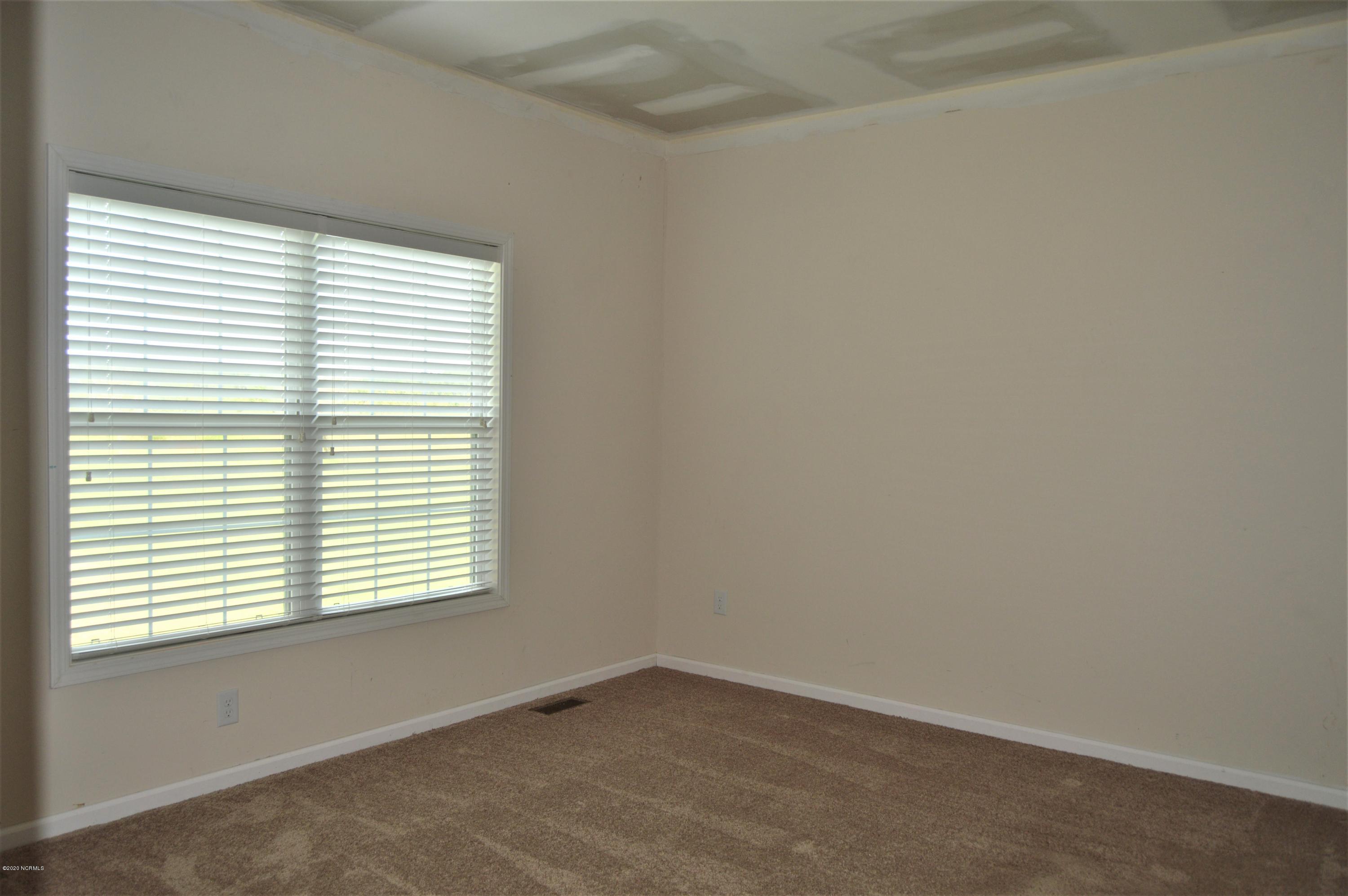 4195 Highsmith Road Burgaw, NC 28425 - Photo 33 of 33 Master bedroom