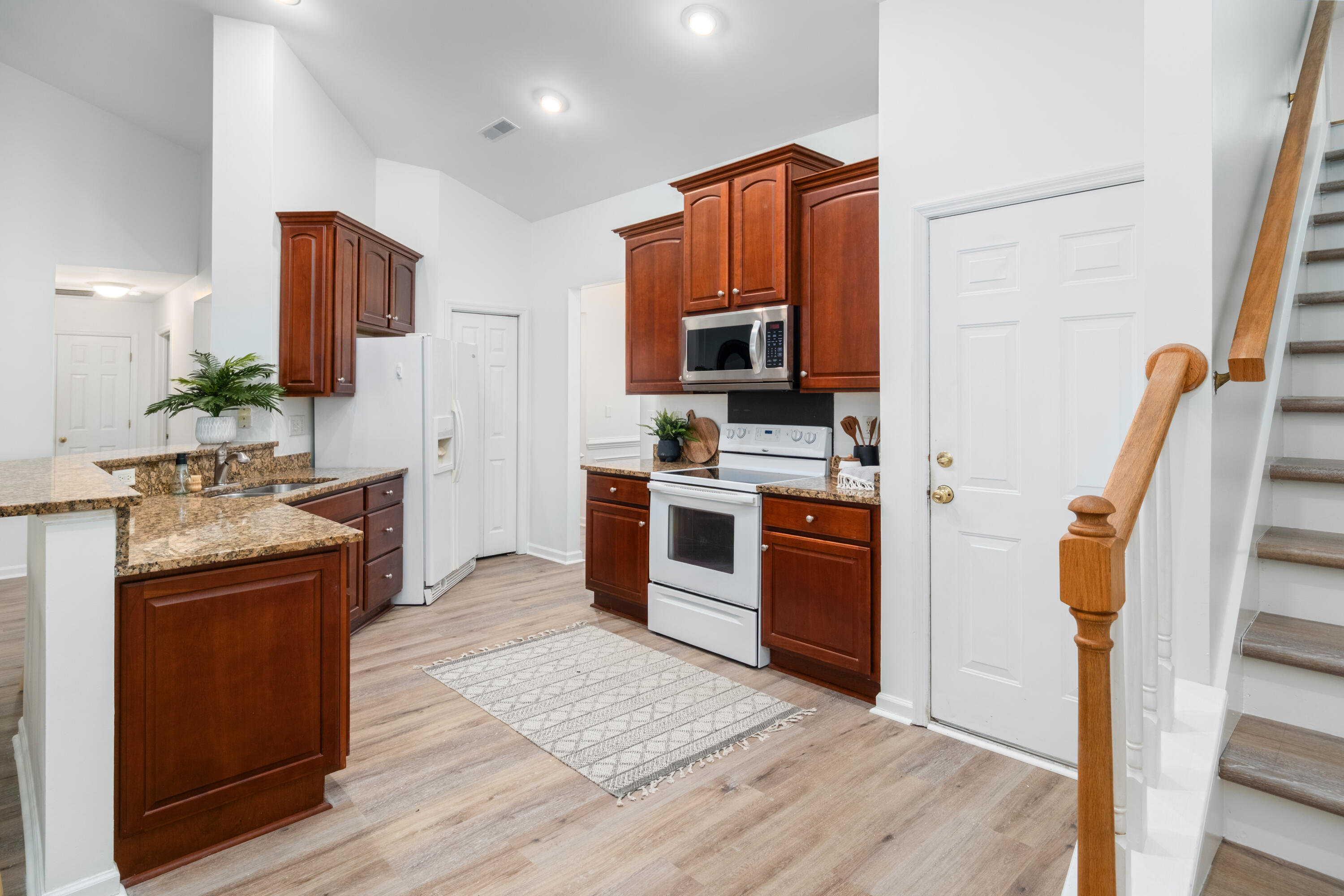 2851 Curran Place Mount Pleasant, SC 29466 - Photo 16 of 38 2851 Curran Place_Eterna_Media-16