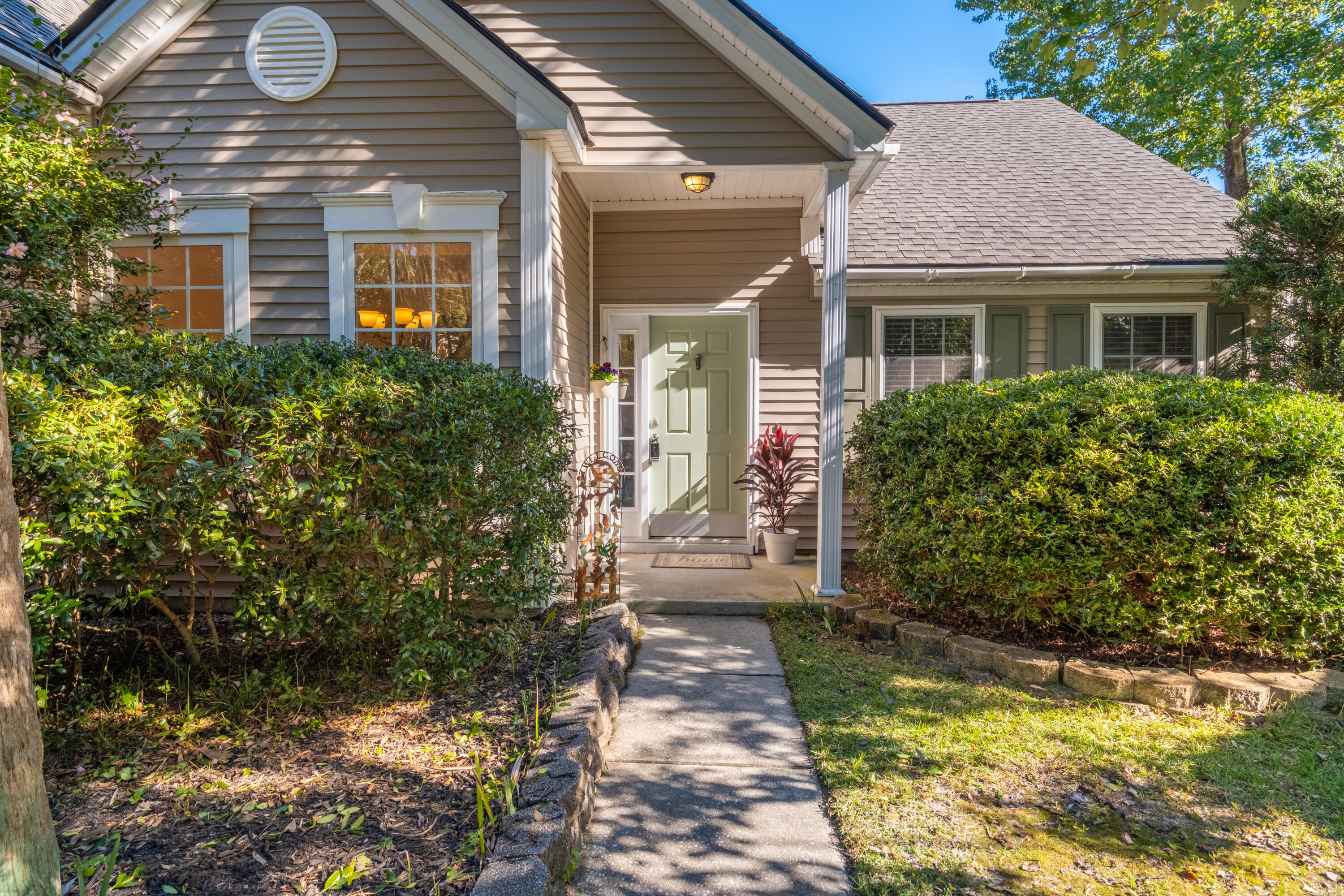 2851 Curran Place Mount Pleasant, SC 29466 - Photo 2 of 38 2851 Curran Place_Eterna_Media-3