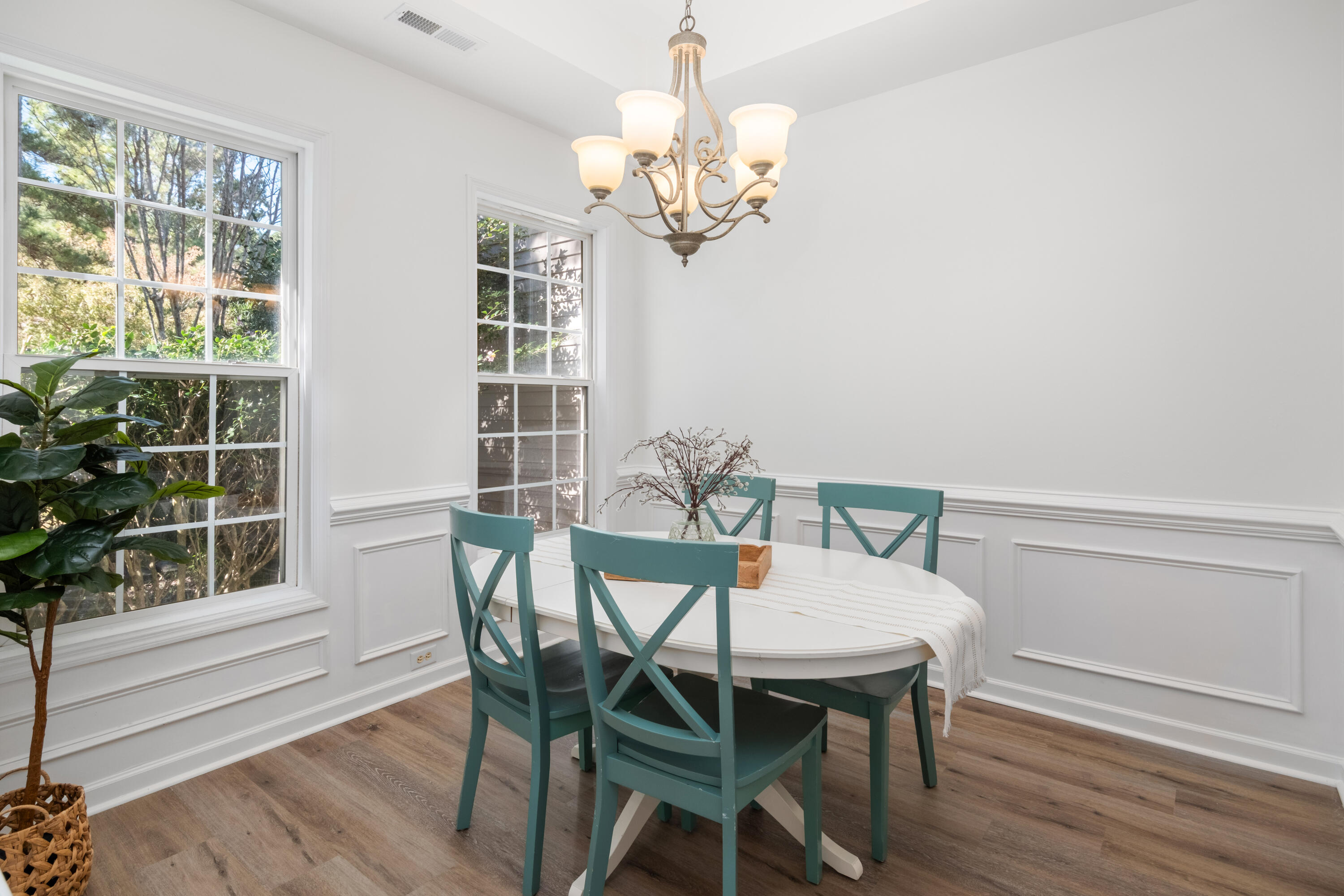 2851 Curran Place Mount Pleasant, SC 29466 - Photo 4 of 38 2851 Curran Place_Eterna_Media-5