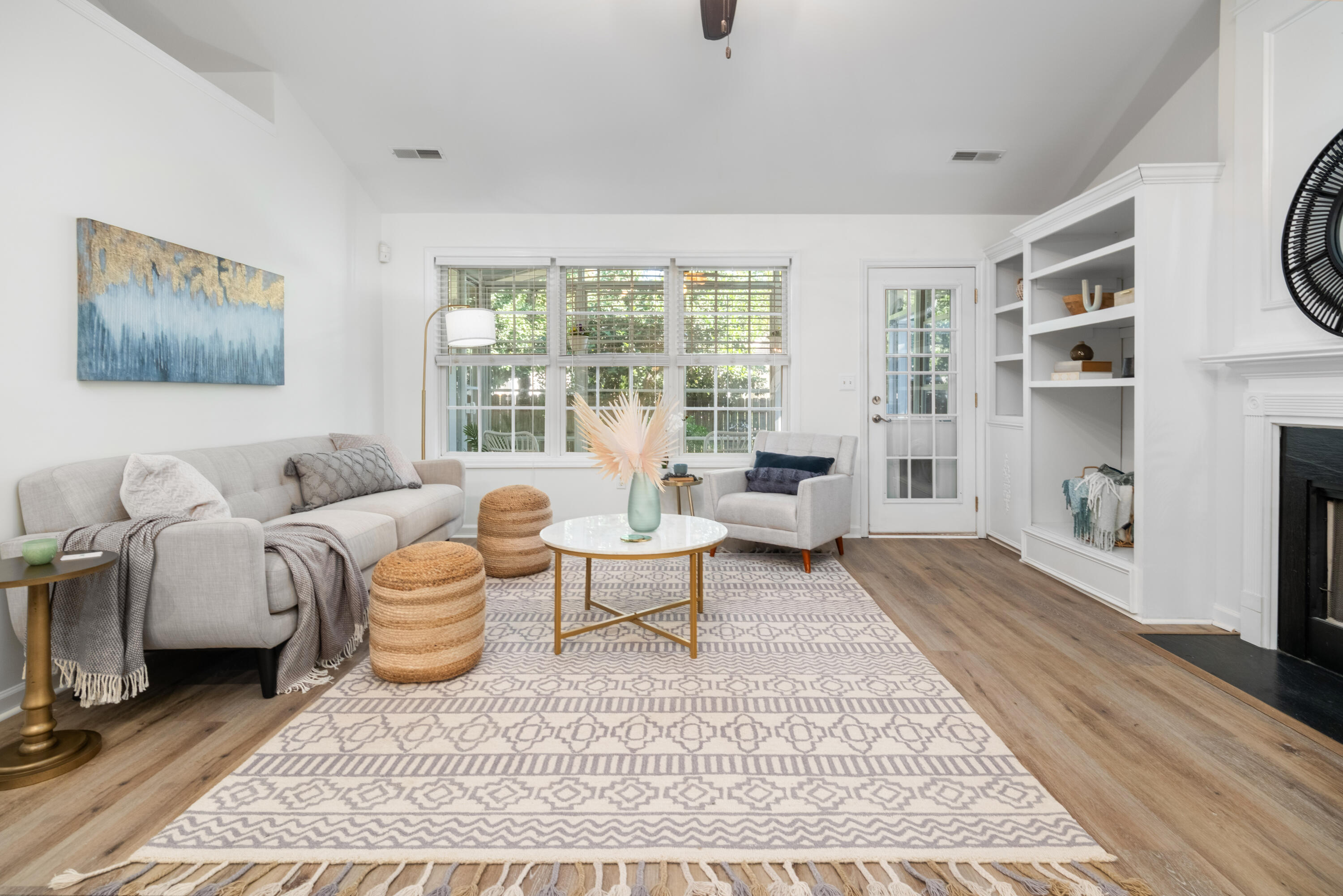 2851 Curran Place Mount Pleasant, SC 29466 - Photo 8 of 38 2851 Curran Place_Eterna_Media-9