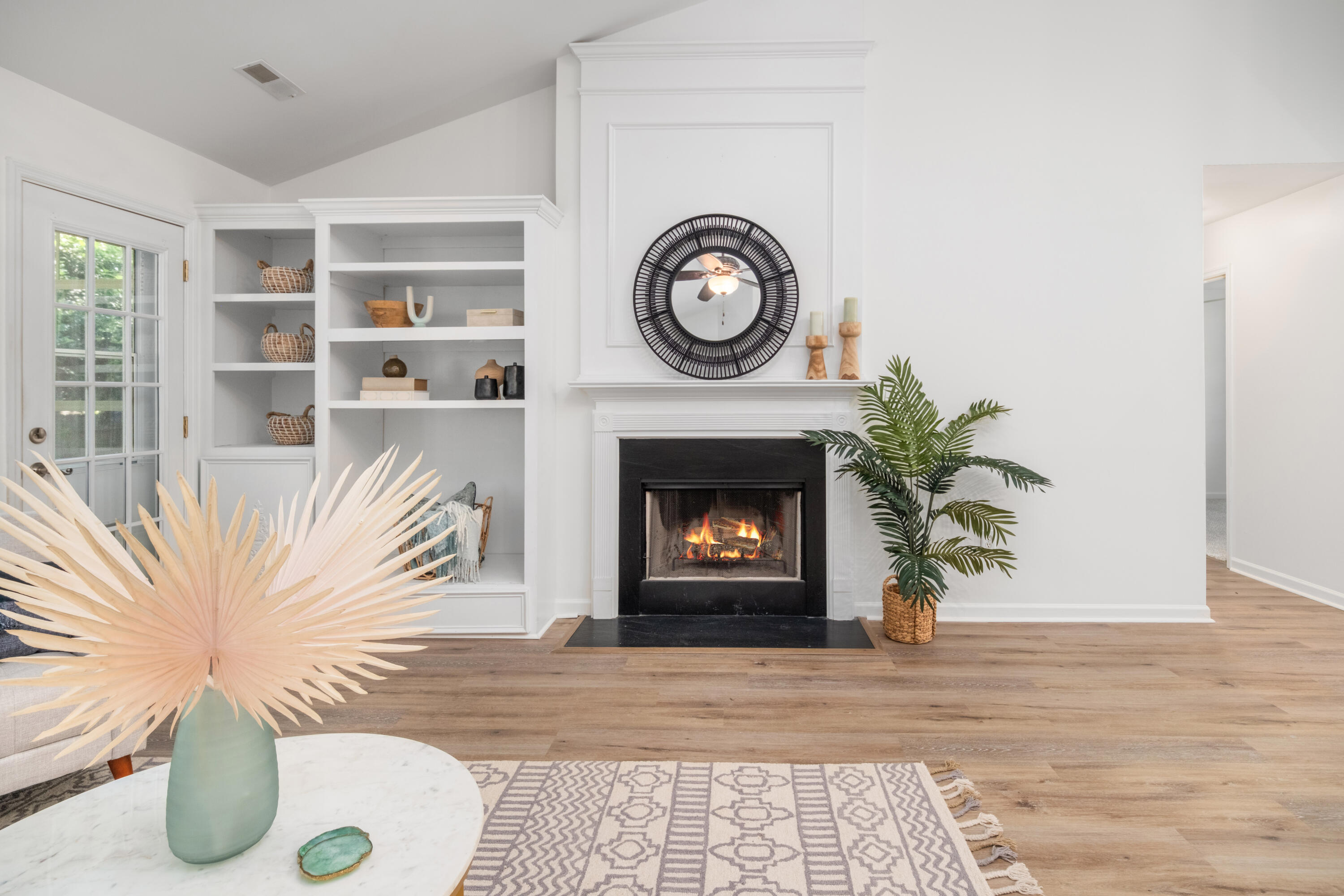 2851 Curran Place Mount Pleasant, SC 29466 - Photo 9 of 38 2851 Curran Place_Eterna_Media-10