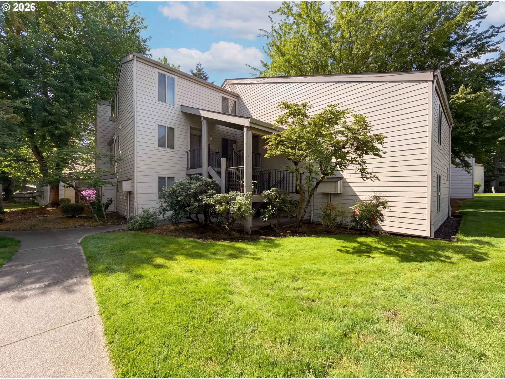 10132 Southwest Trapper Terrace Beaverton, OR 97008 - Photo 1 of 20