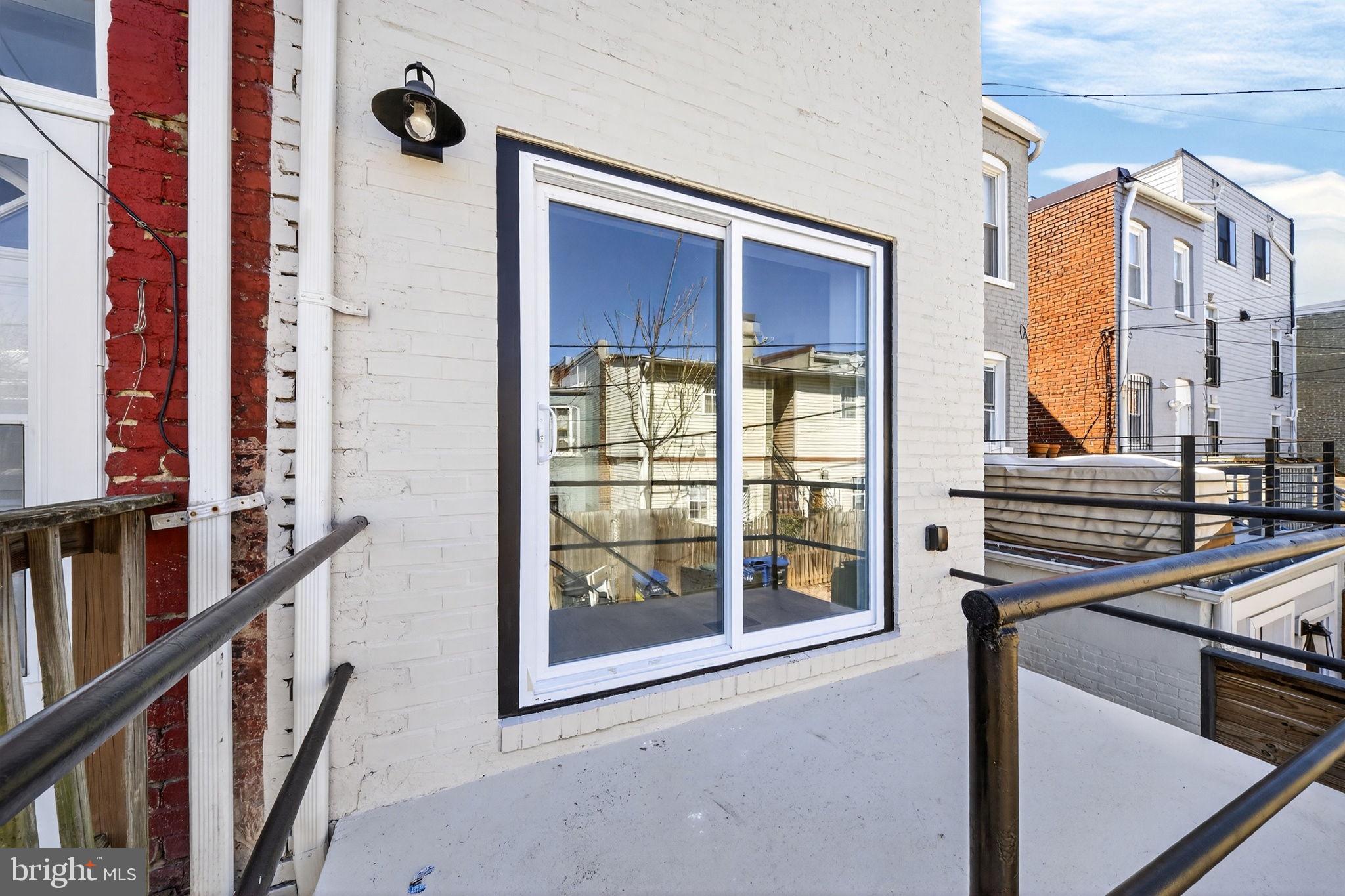 609 Harvard Street Northwest Washington, DC 20001 - Photo 16 of 41