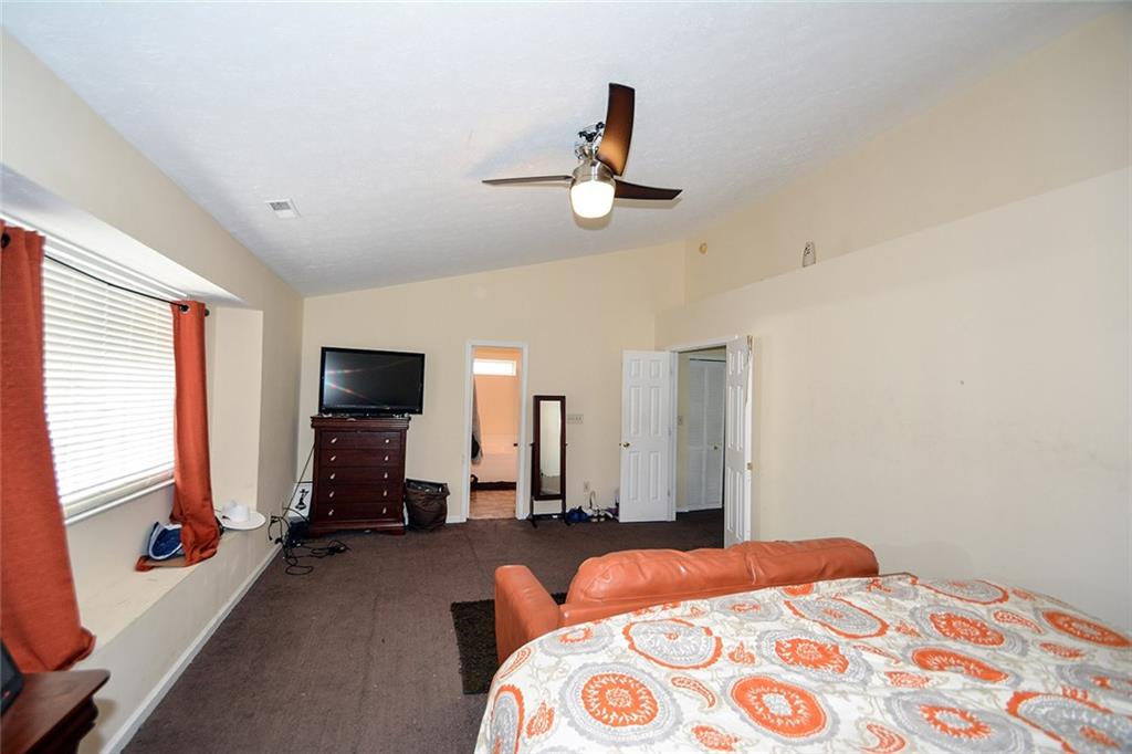 4631 Falcon Run Way Indianapolis, IN 46254 - Photo 11 of 22 Gallery Image 11
