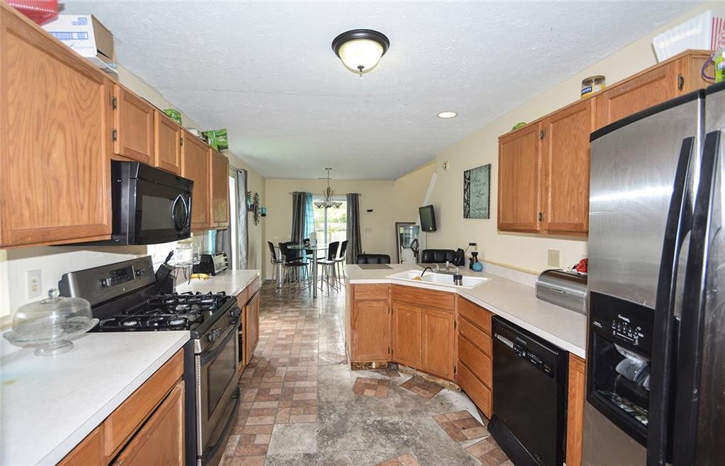 4631 Falcon Run Way Indianapolis, IN 46254 - Photo 8 of 22 Gallery Image 8