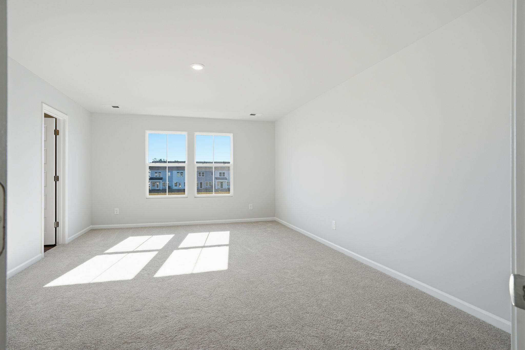 402 Tiliwa Street Summerville, SC 29486 - Photo 14 of 27 14-web-or-mls-018_DSC09532