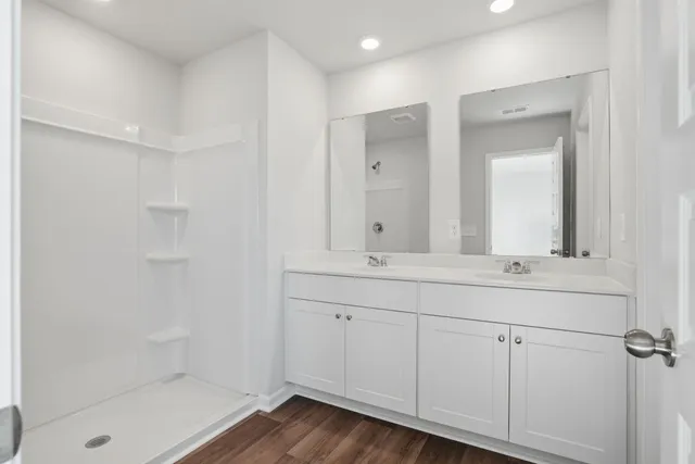 $3,100 | 402 Tiliwa Street, Summerville, SC 29486