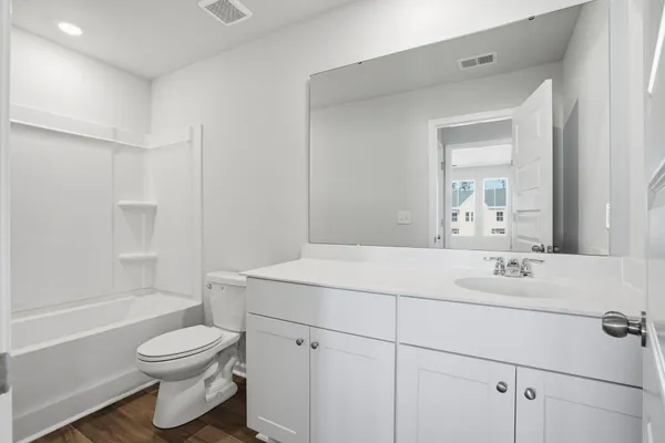 $2,600 | 402 Tiliwa Street, Summerville, SC 29486