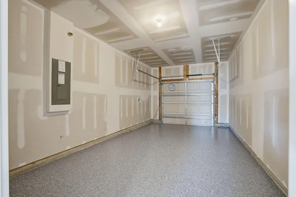 $2,600 | 402 Tiliwa Street, Summerville, SC 29486