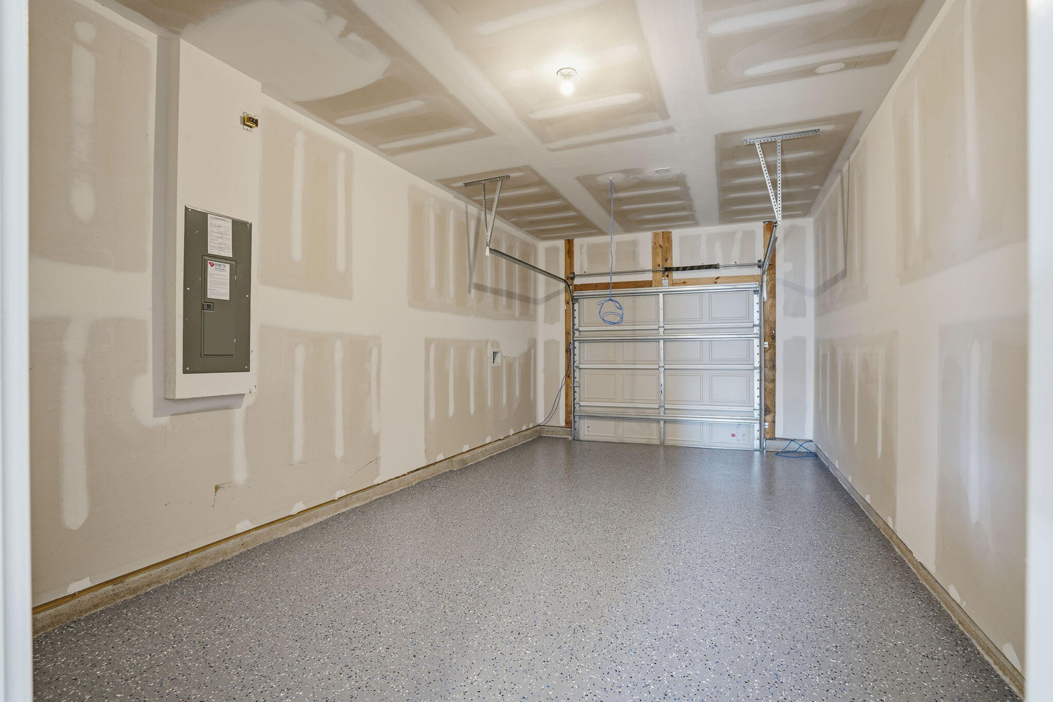 402 Tiliwa Street Summerville, SC 29486 - Photo 24 of 27 24-web-or-mls-026_DSC09511