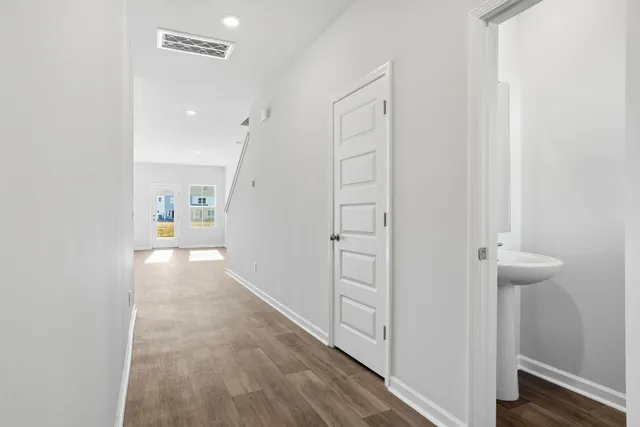 $3,100 | 402 Tiliwa Street, Summerville, SC 29486