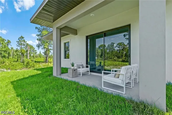 $2,300 | 4505 Northwest 34th Street, Cape Coral, FL 33993