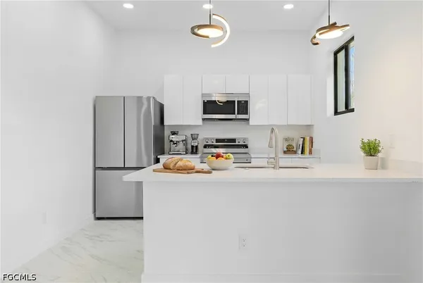$2,300 | 4505 Northwest 34th Street, Cape Coral, FL 33993