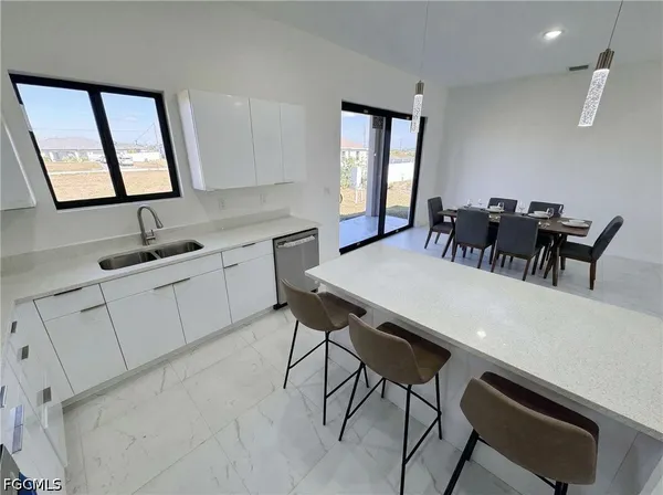 $2,300 | 4505 Northwest 34th Street, Cape Coral, FL 33993