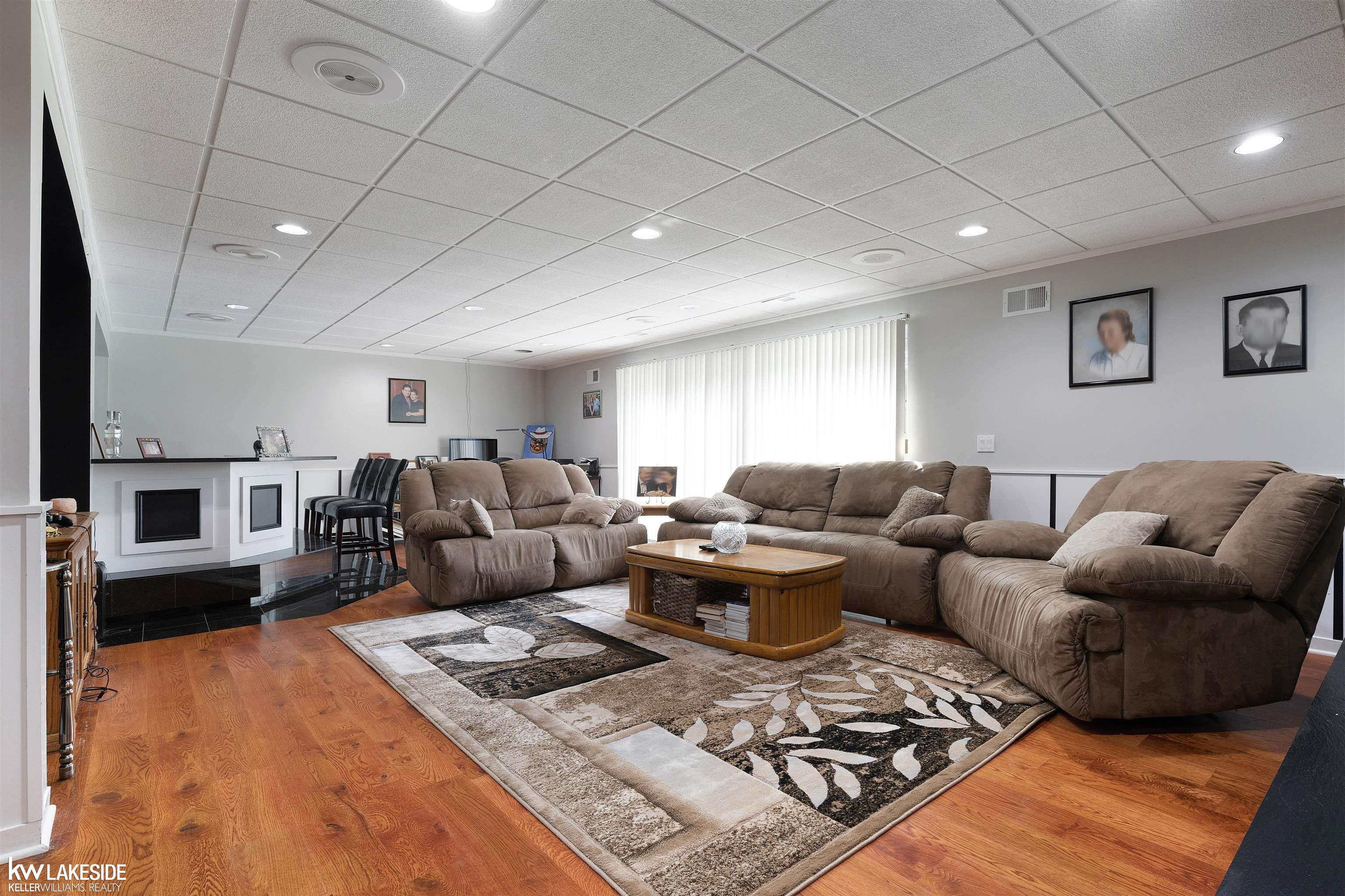 60651 Mound Road Washington, MI 48094 - Photo 34 of 79 50089229-33.JPG