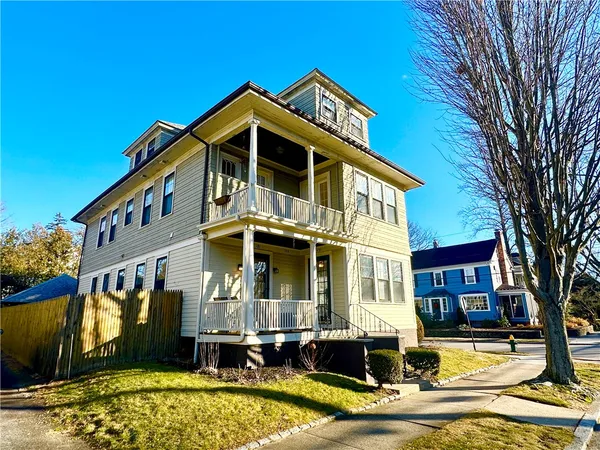$579,000 | 181 Cole Avenue, Unit 2, Providence, RI 02906