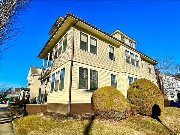 $579,000 | 181 Cole Avenue, Unit 2, Providence, RI 02906