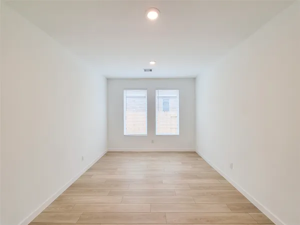 $2,795 | 17850 Aile Pierre Pass, Conroe, TX 77302