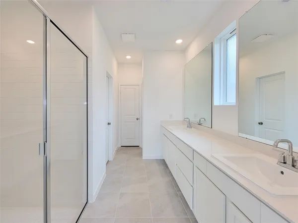 $2,795 | 17850 Aile Pierre Pass, Conroe, TX 77302