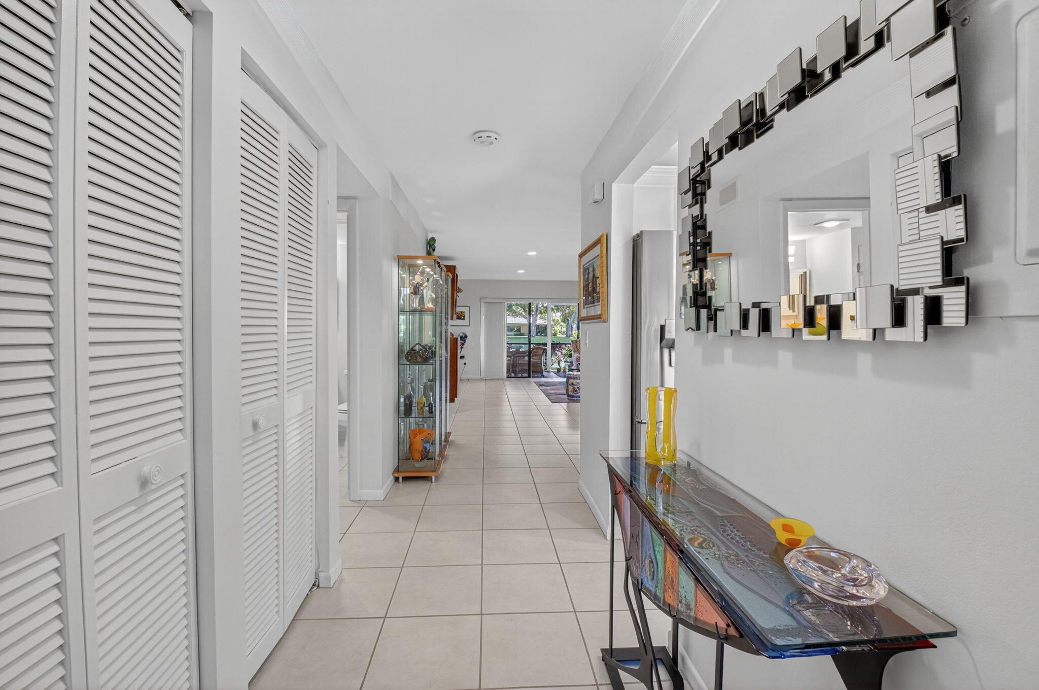 3 Westgate Lane, Unit C Boynton Beach, FL 33436 - Photo 2 of 98 Foyer