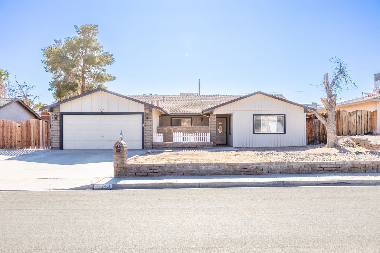 749 West Wildrose Avenue Ridgecrest, CA 93555 - Photo 1 of 29 Gallery Image 1