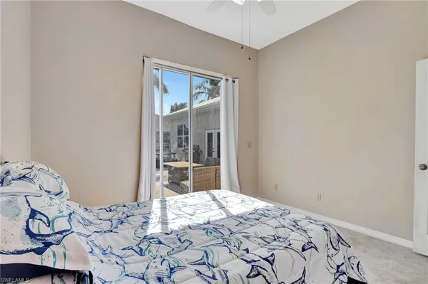 $1,000,000 | 2024 Imperial Circle, Naples, FL 34110