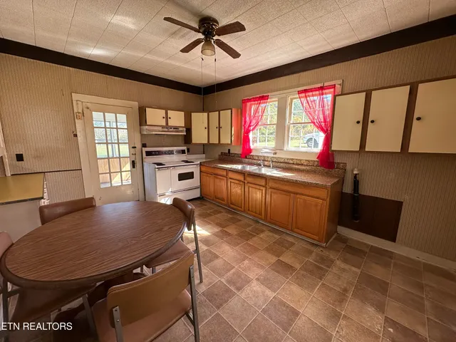 $285,000 | 111 Bryan Hill Drive, Tellico Plains, TN 37385