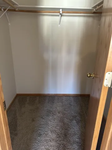 $1,700 | 2248 Affirmed Drive, Shakopee, MN 55379