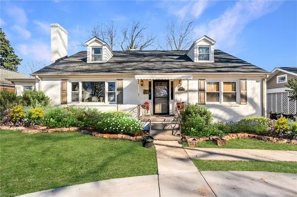 $380,000 | 304 West Harden Street, Graham, NC 27253