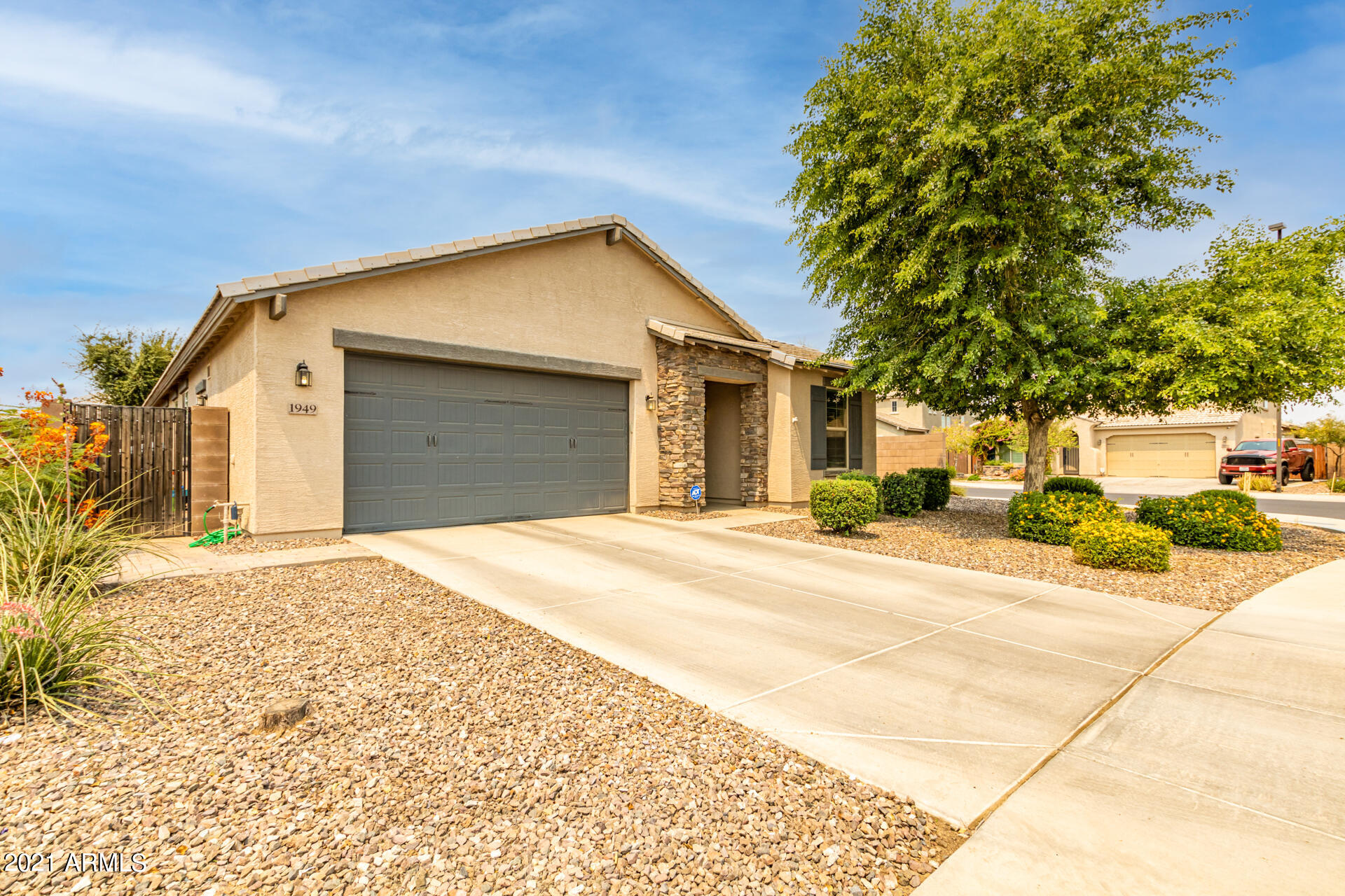 1949 East Stacey Road Gilbert, AZ 85298 - Photo 3 of 33 03-Stacey