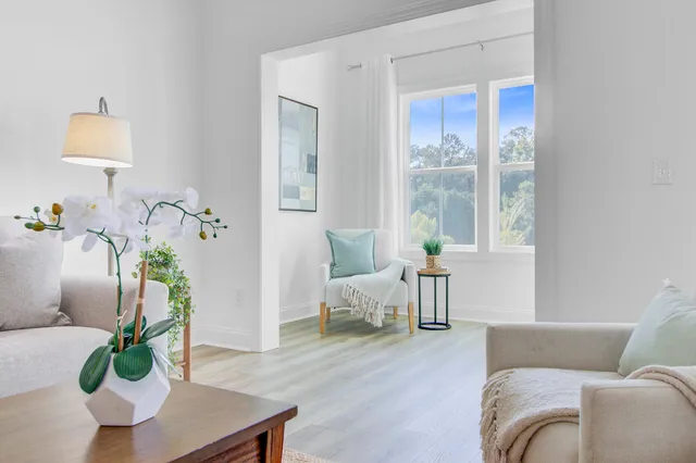 $416,500 | 637 North Laurel Street, Summerville, SC 29483